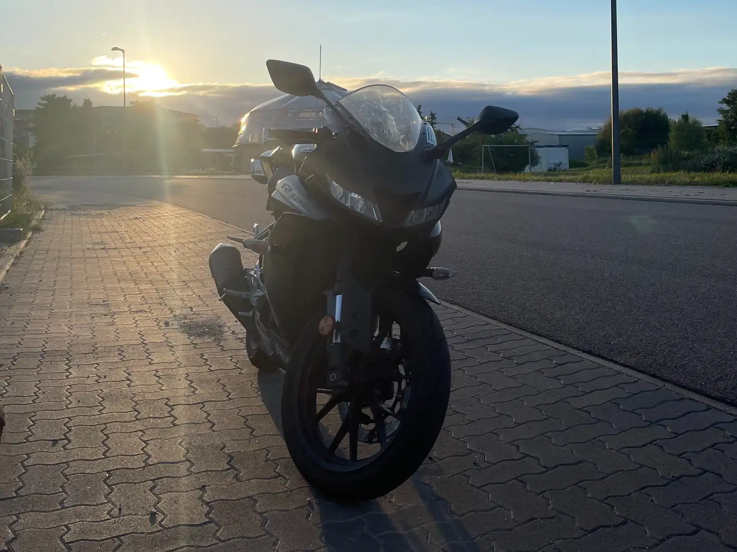 Yamaha YZF-R125 RE40 Noir - 1