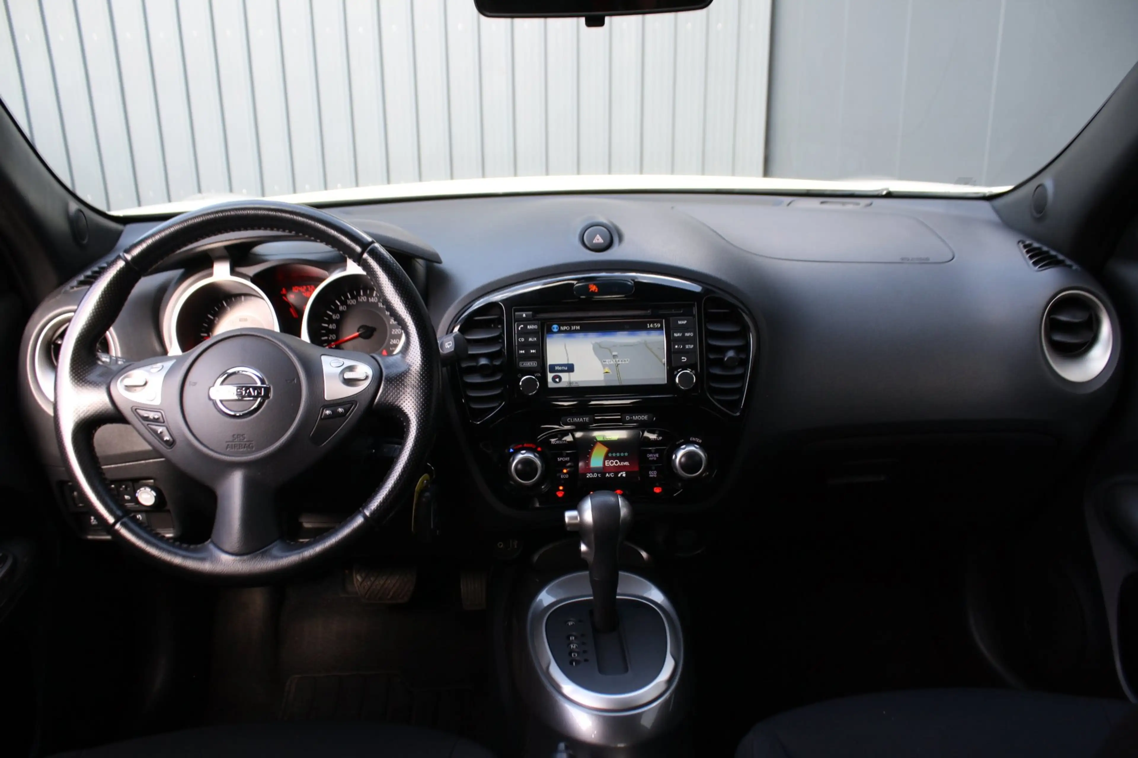 Nissan Juke 1.6 Acenta - AUTOMAAT - LPG G3 - NAVIGATIE - CAMER — photo 3