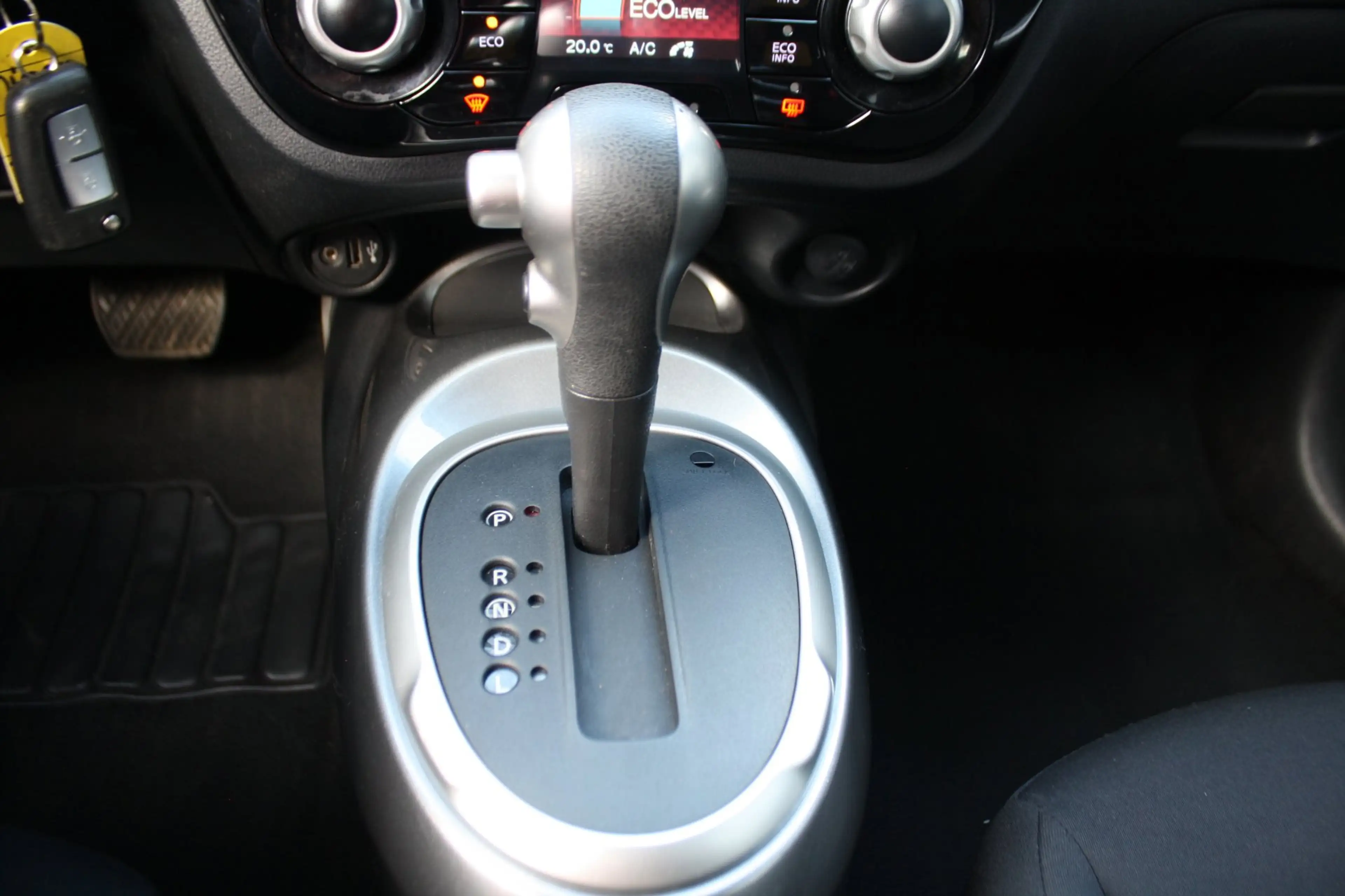 Nissan Juke 1.6 Acenta - AUTOMAAT - LPG G3 - NAVIGATIE - CAMER — photo 13