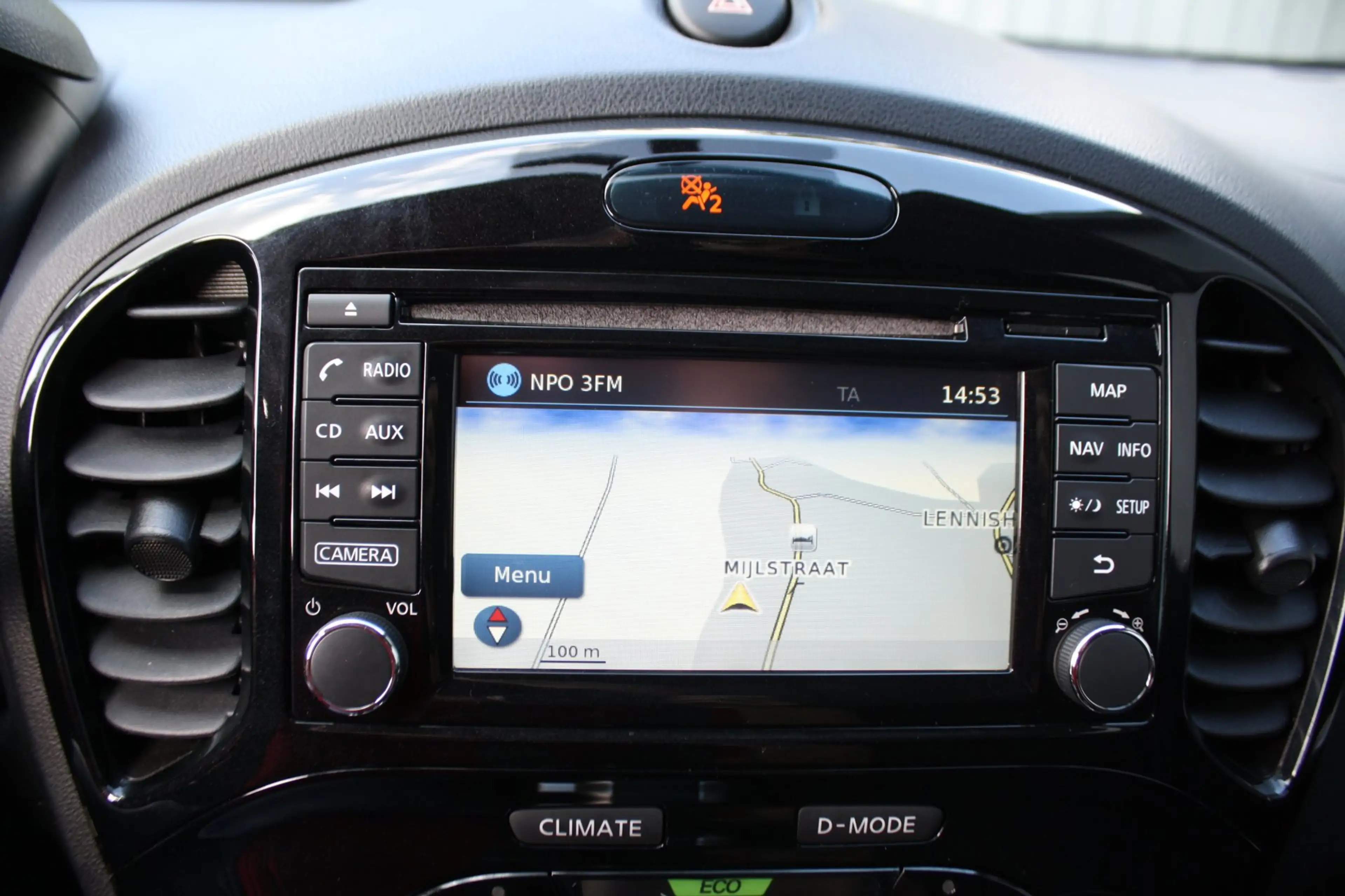 Nissan Juke 1.6 Acenta - AUTOMAAT - LPG G3 - NAVIGATIE - CAMER — photo 9