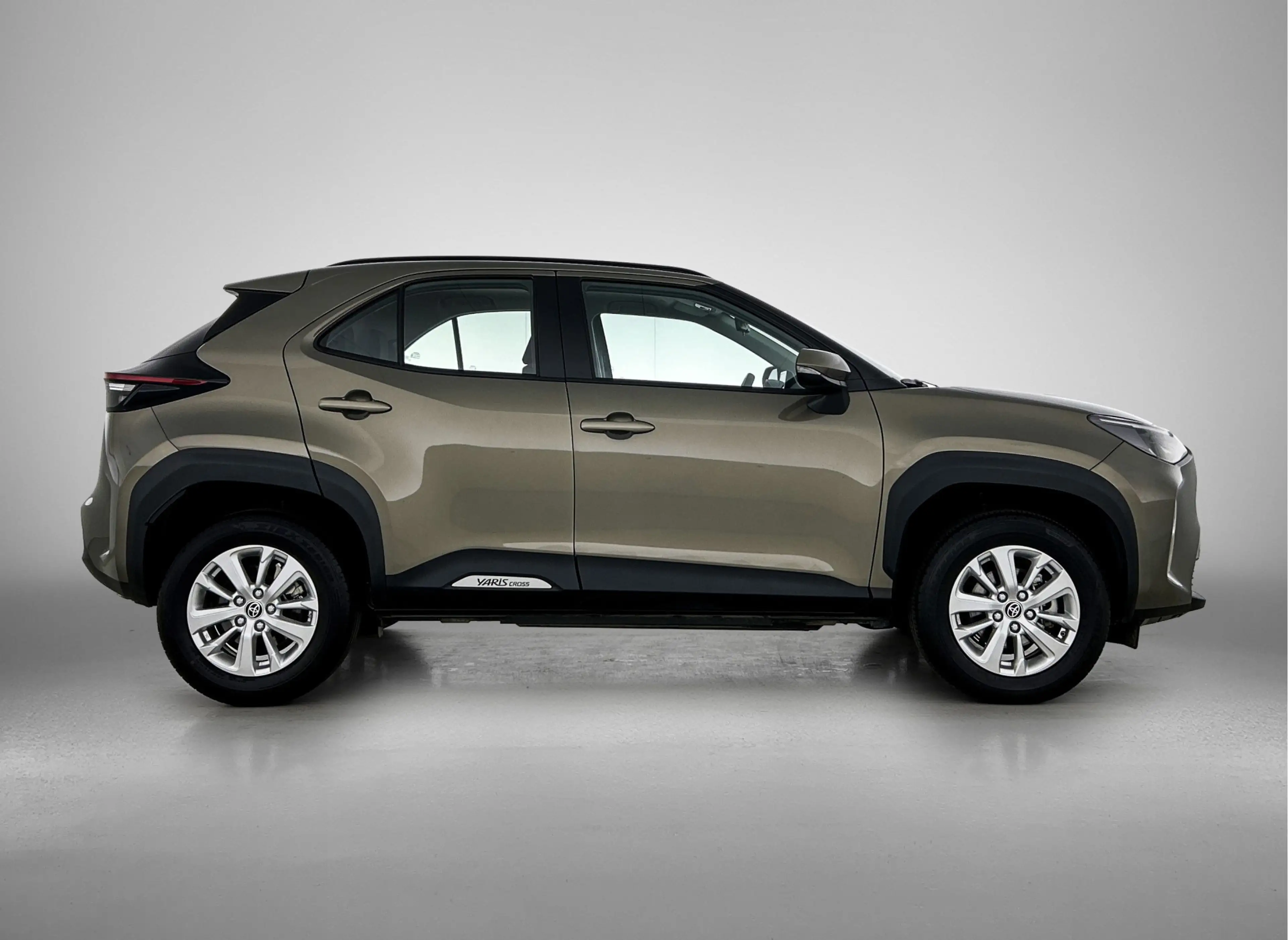 Toyota Yaris Cross 1.5 Hybrid 115 Active | BTW voertuig | Apple CarPl — photo 13