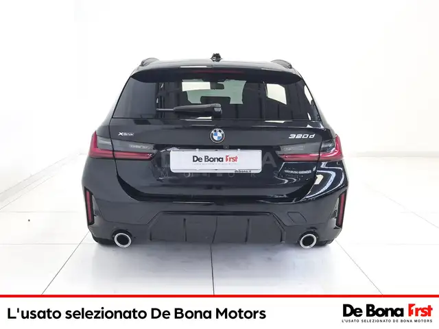 BMW 3 Series view 5