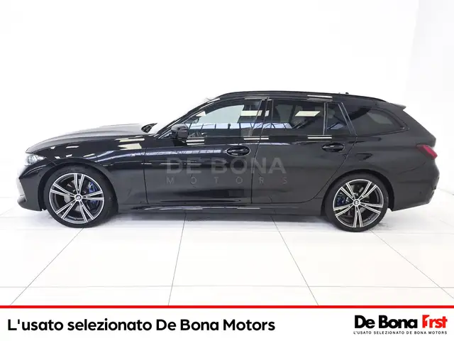 BMW 3 Series view 3