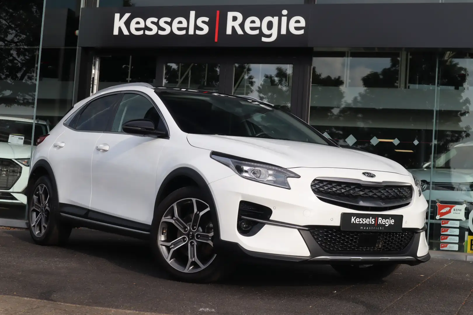 Kia XCeed 1.6 GDi PHEV ExecutiveLine Pano Camera Virtual Wit - 1