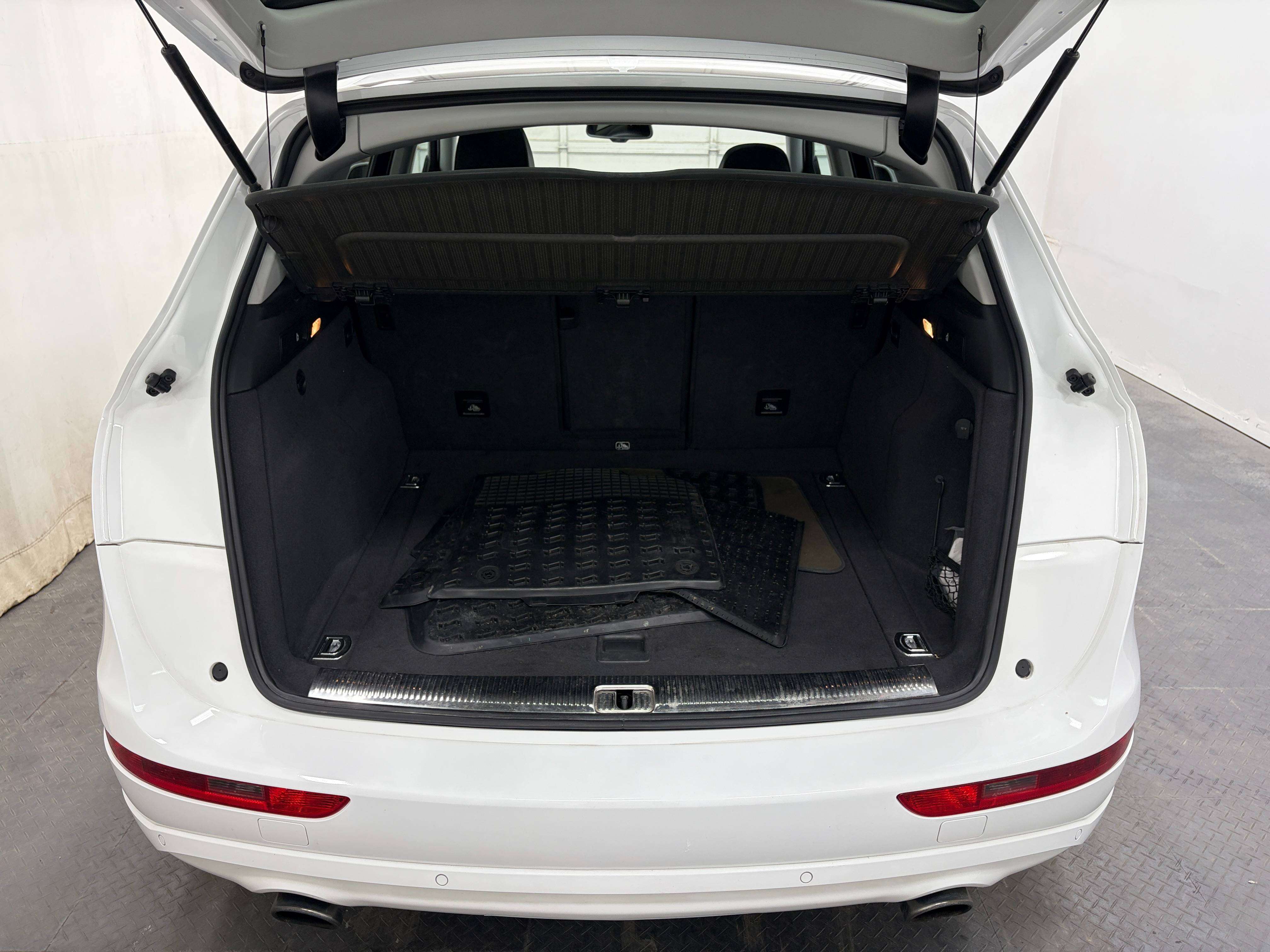 2017 Audi Q5 2.0T TECHNIK QUATTRO, TOIT PANO, SIEGES CHAUFFANTS 2,000 cc 4 cyl thumb 8