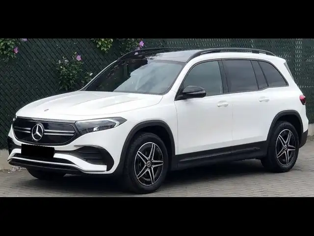 Mercedes-Benz EQB 250 7 Sitze
