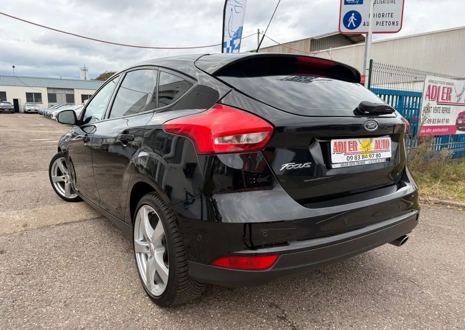 Ford Focus 1.5 EcoBoost 150ch Stop&Start Titanium BVA6 Noir - 2