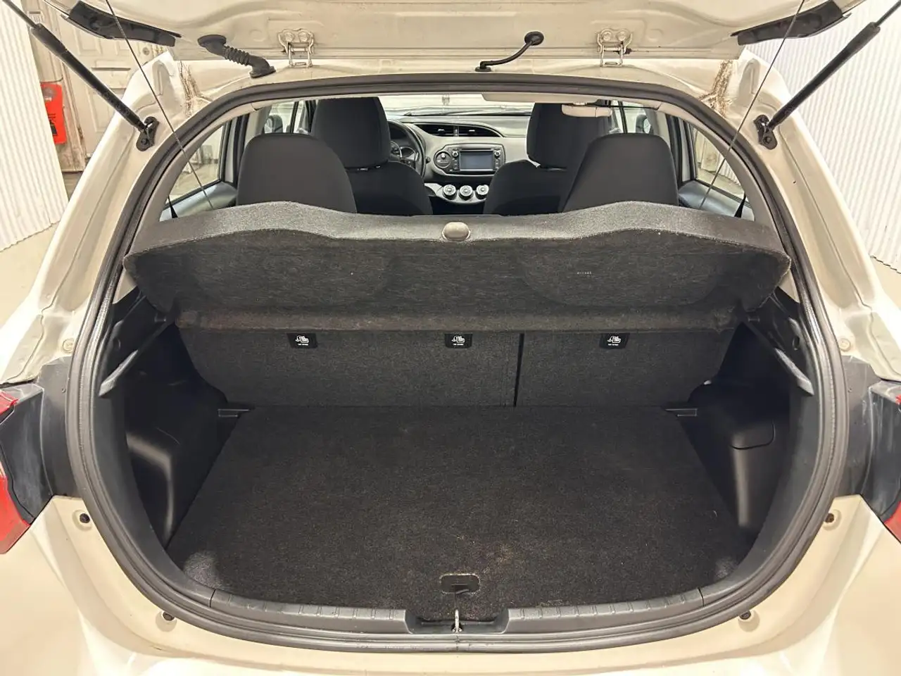 Toyota Yaris снимка Toyota Yaris