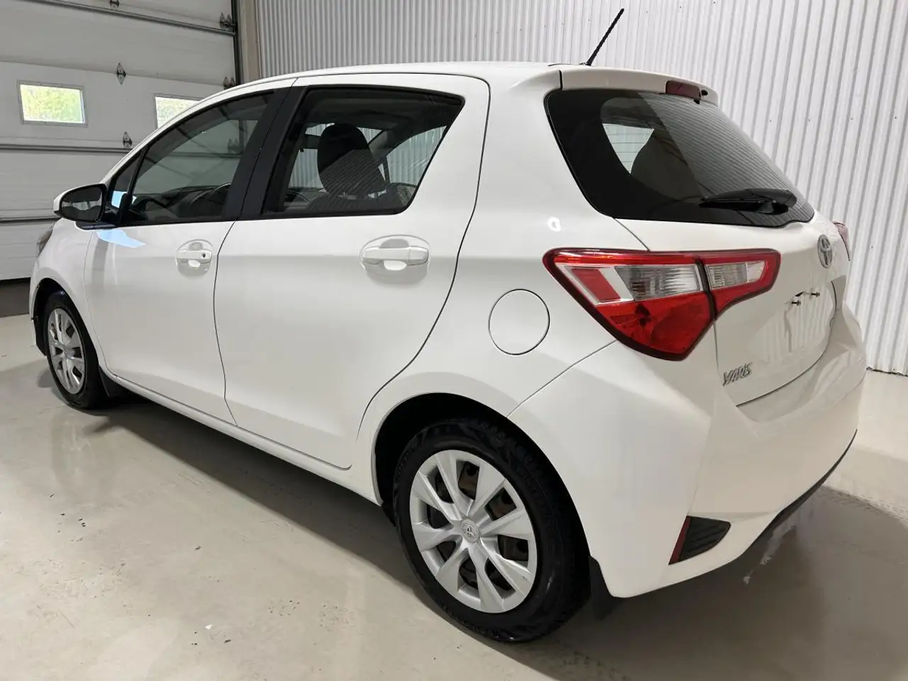 Toyota Yaris снимка Toyota Yaris