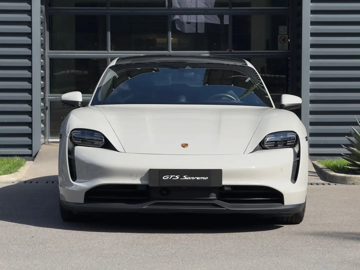 Porsche Taycan PORSCHE APPROVED PERFORMANCE BATTERY PLUS Grigio - 2