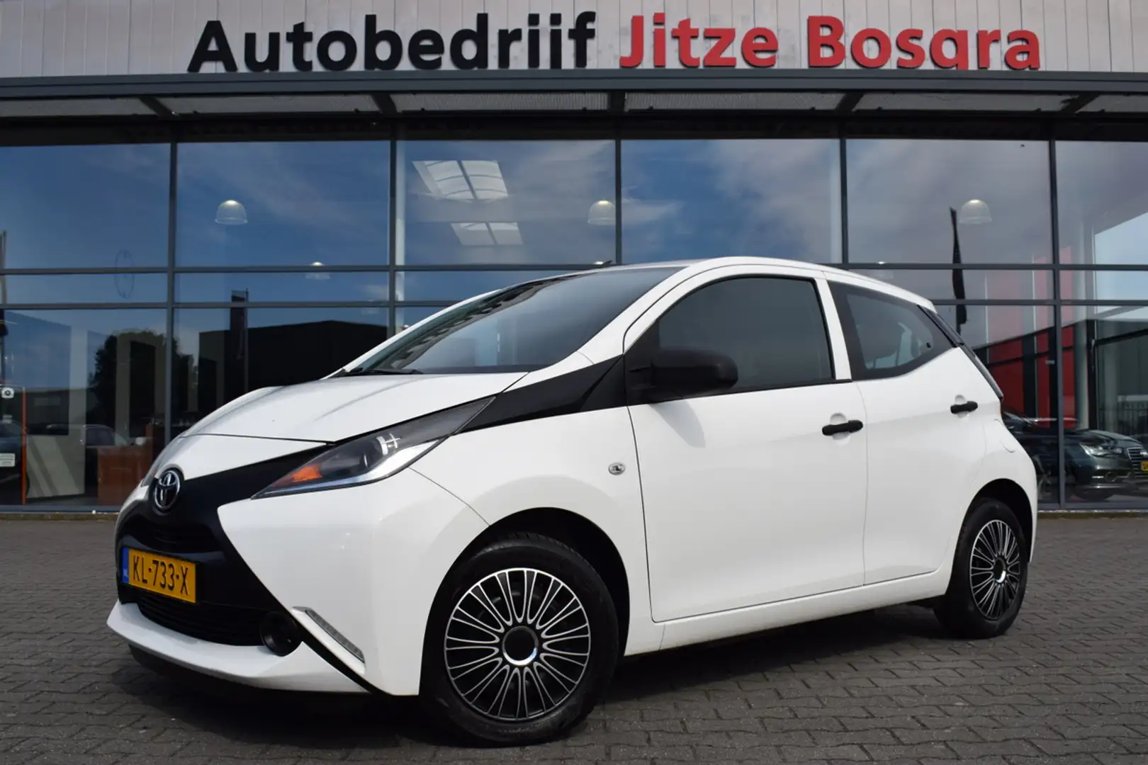Toyota Aygo 1.0 VVT-i 5Drs X-Now Airco | Originele Audio | Stu Blanc - 1