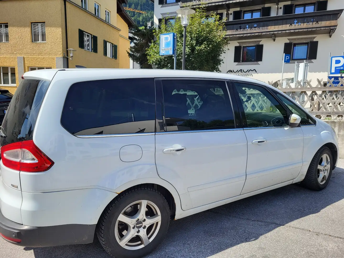 Ford Galaxy Titanium 2,2 TDCi DPF - 1