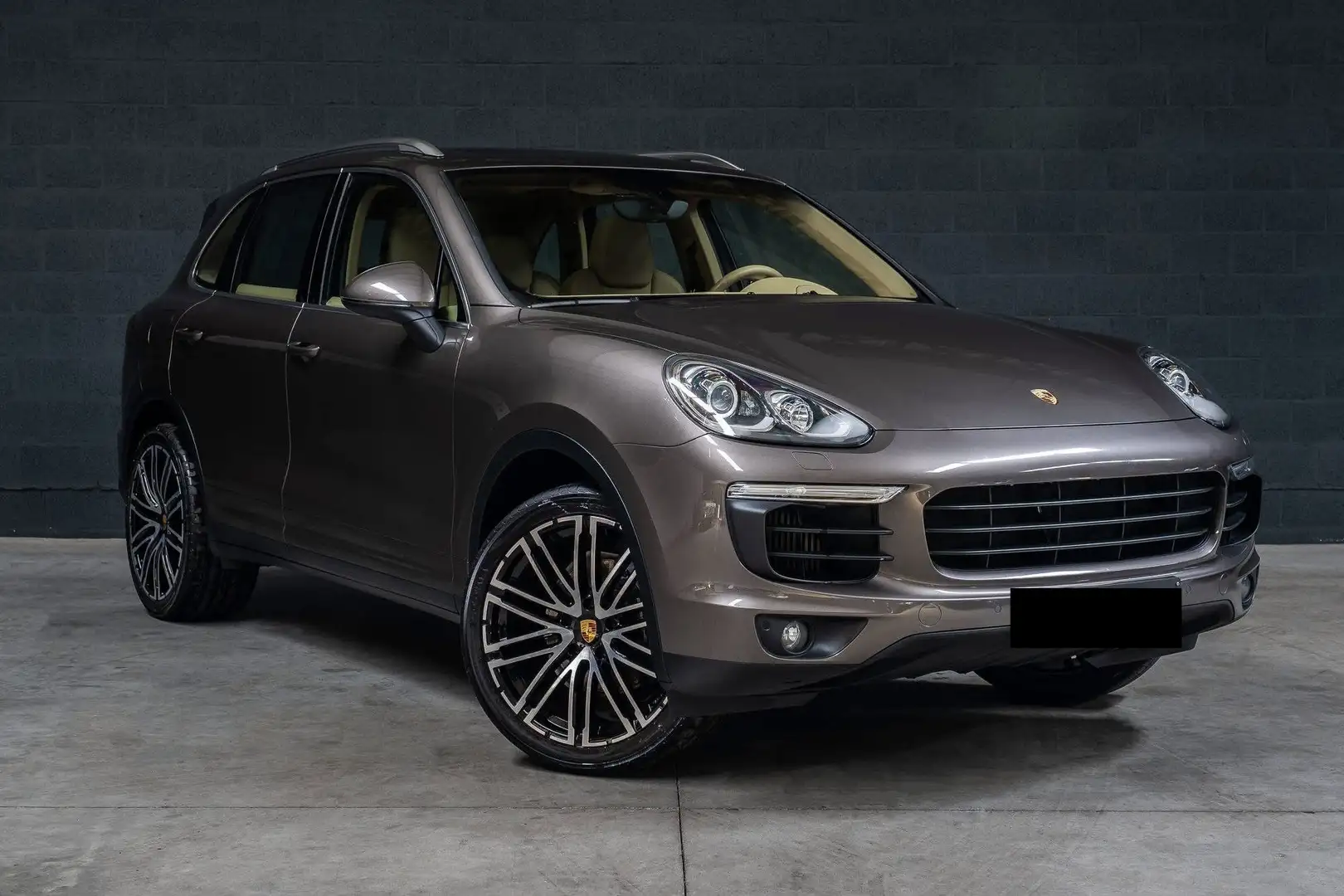 Porsche Cayenne 3.0 Diesel V6 Bruin - 1
