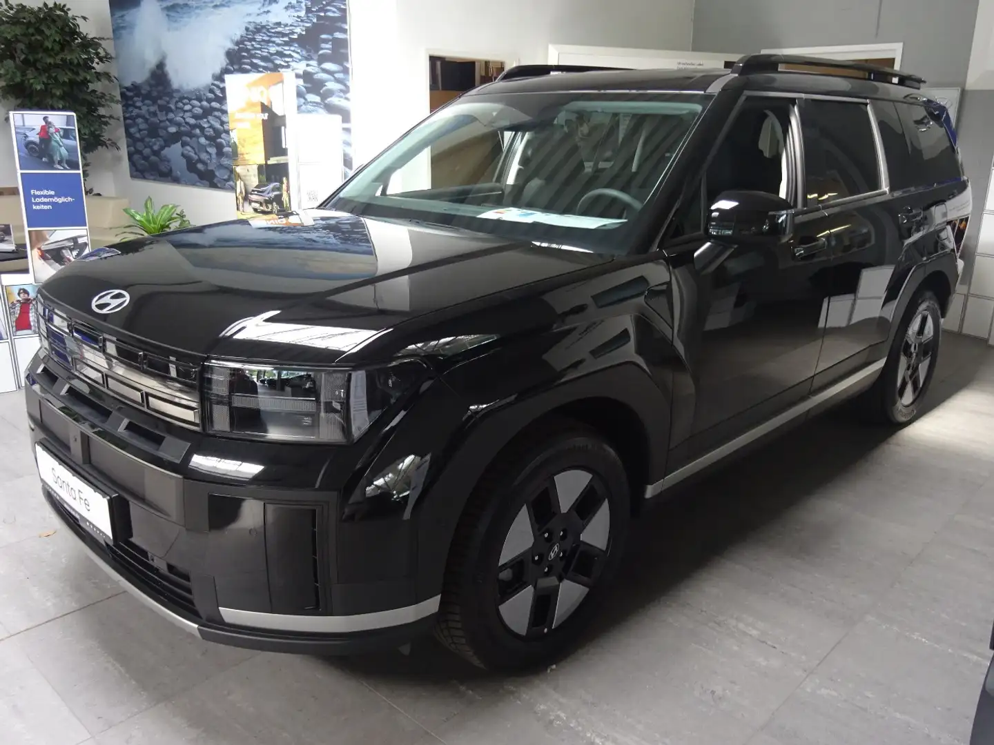 Hyundai SANTA FE 1.6 5-Sitzer T-GDI Intro Schwarz - 2