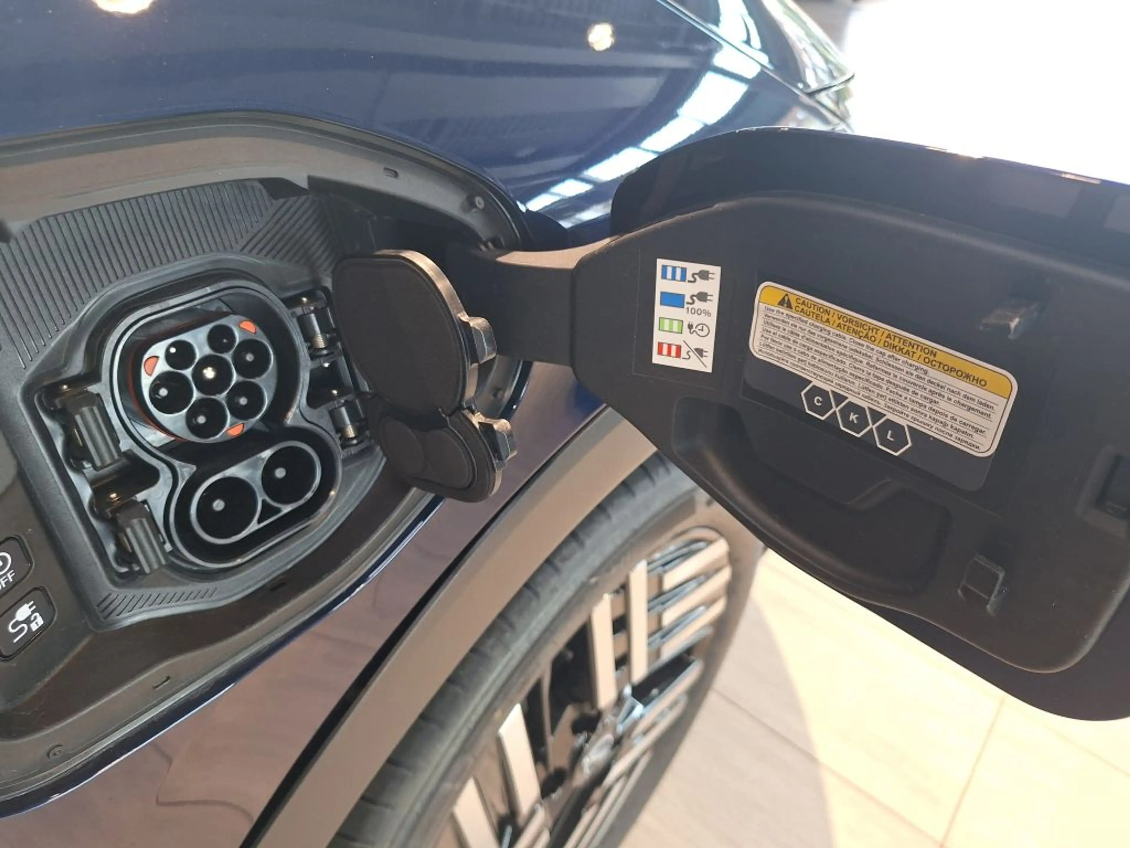 Nissan Leaf 75 kWh Advance — photo 6