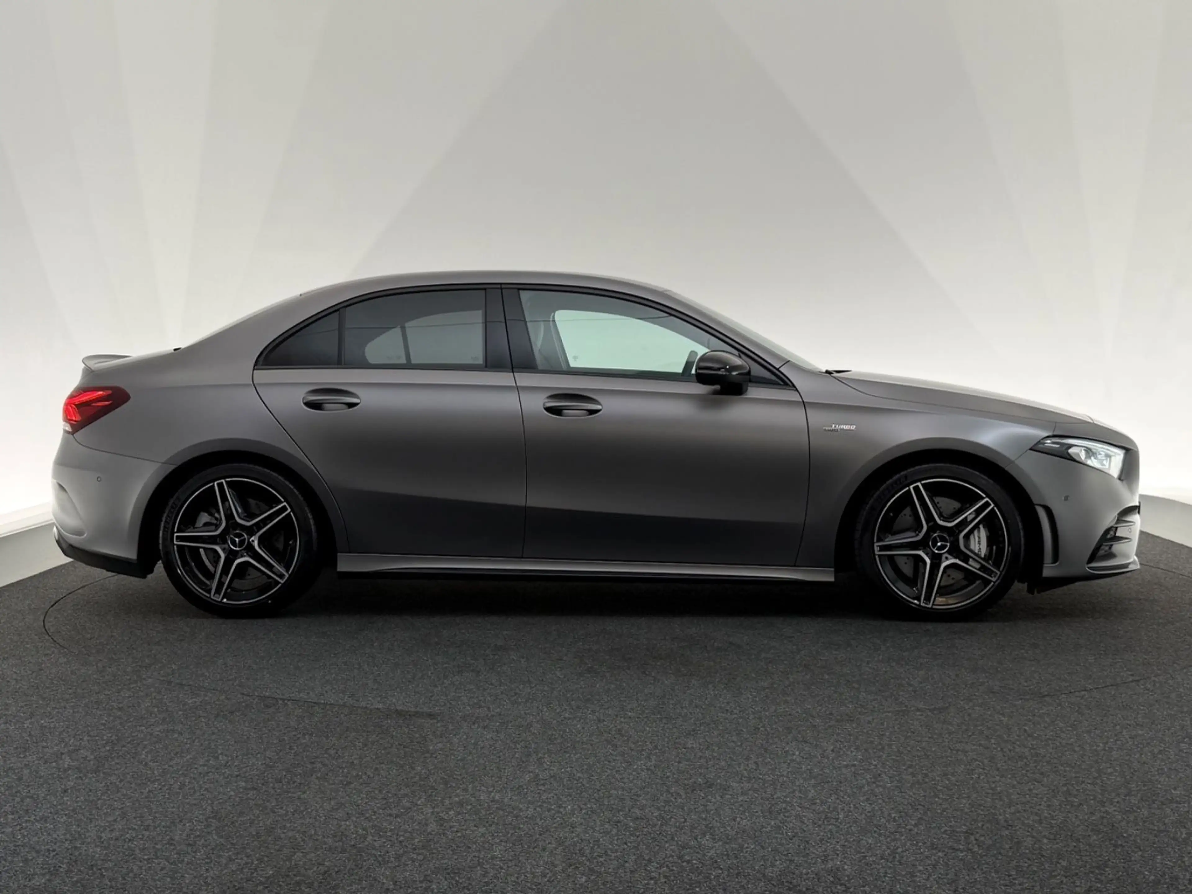Mercedes-Benz A 35 AMG A35 AMG Lim. 4Ma.*NIGHT*MULTIBEAM-360°-BURMESTER — photo 8