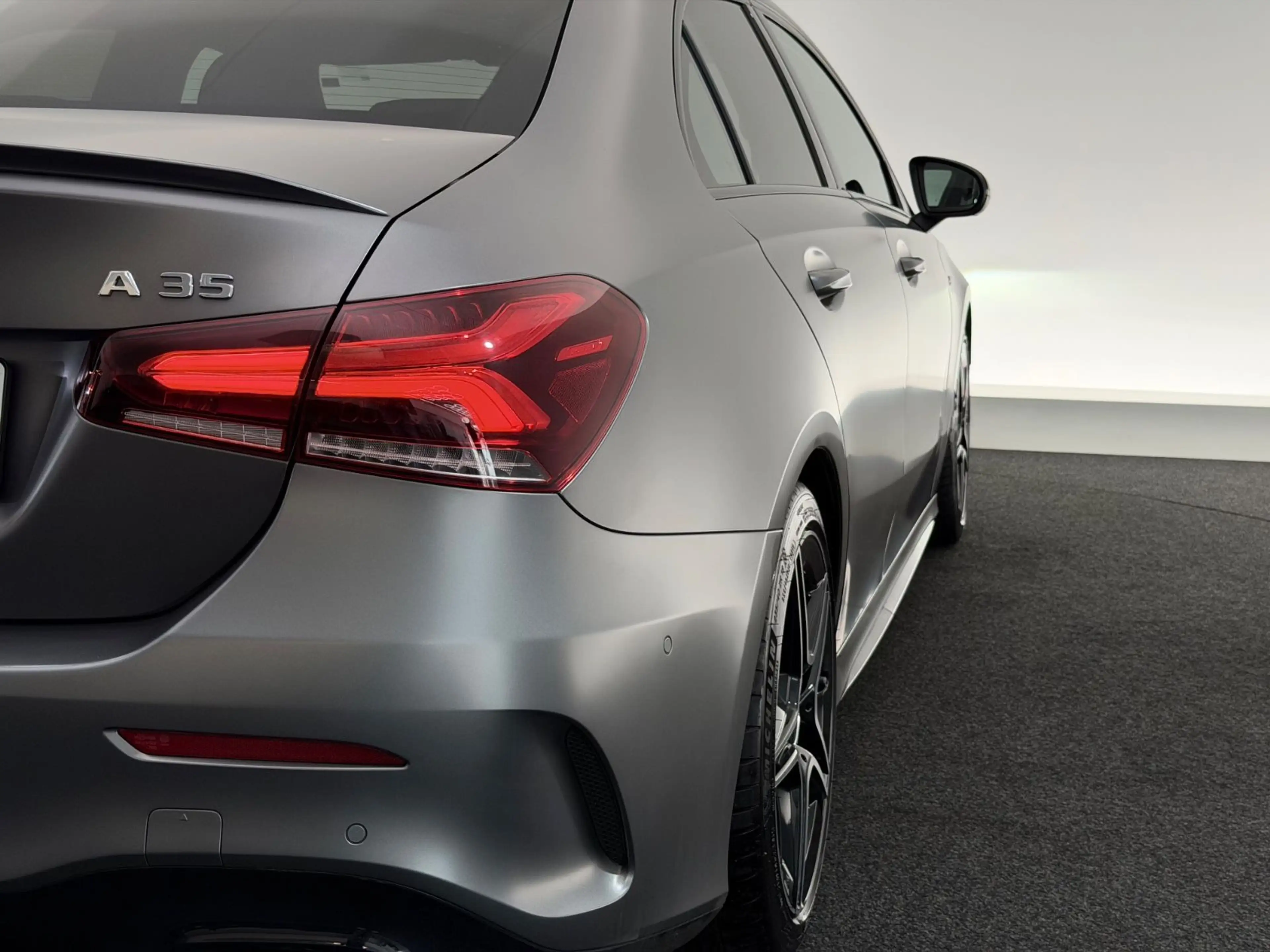 Mercedes-Benz A 35 AMG A35 AMG Lim. 4Ma.*NIGHT*MULTIBEAM-360°-BURMESTER — photo 13