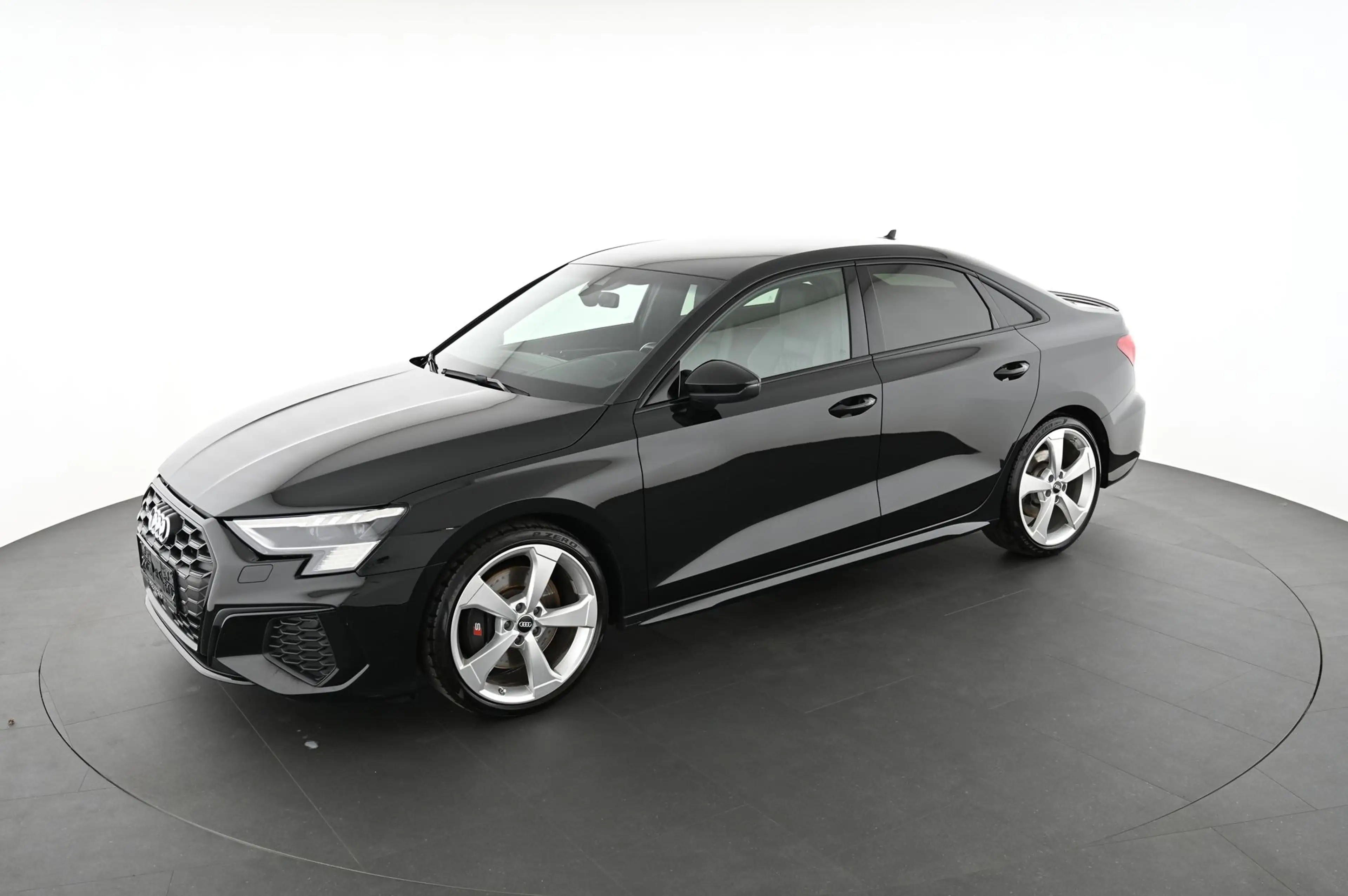 Audi S3 quattro 2.0 TFSI Limousine — photo 3