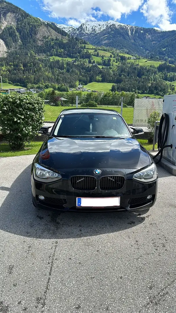 BMW 114 114i Schwarz - 1