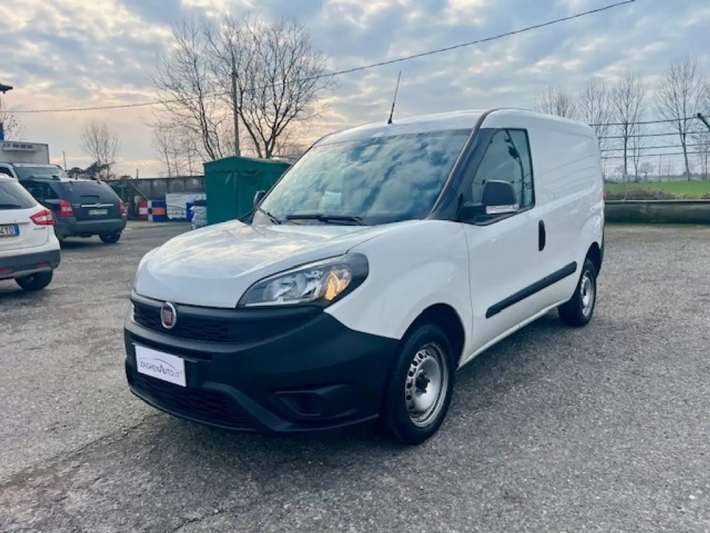 Fiat Doblo 1.3 MJT S&S PL-TN Cargo Easy + IVA Blanc - 2