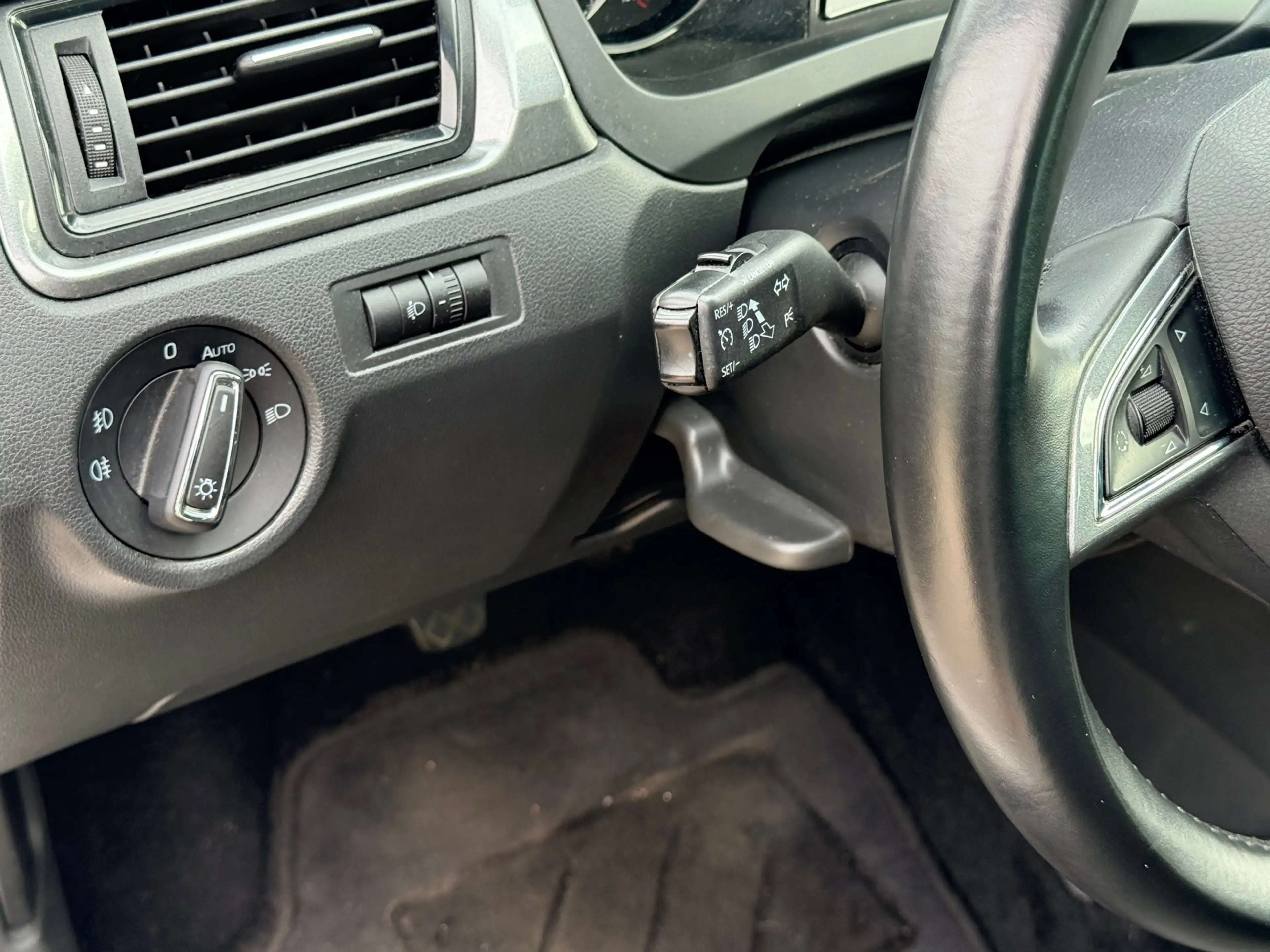 Skoda Rapid/Spaceback 1.2 TSI Greentech Ambition — photo 6