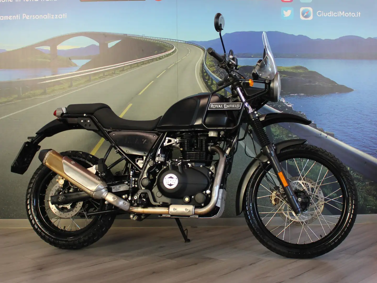 Royal Enfield Himalayan 411 - 2018 km 17767 Noir - 1