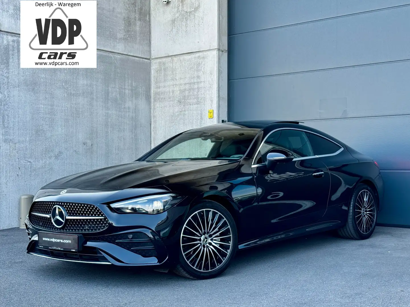 Mercedes-Benz CLE 200 AMG PANO MEMORY 19'' SOUND DIGITAL LIGHT Grijs - 1