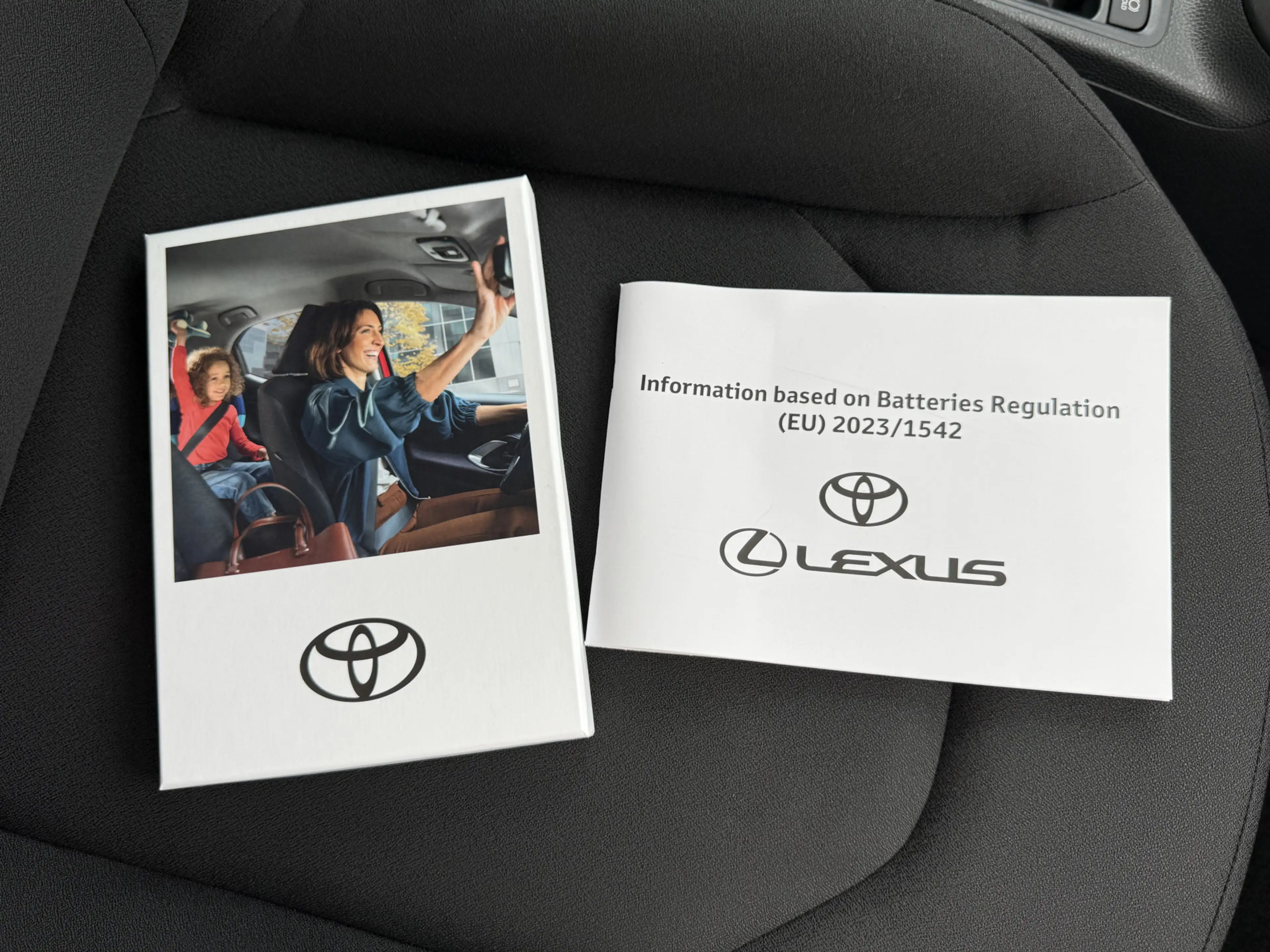 Toyota Aygo X Hybrid 115 pulse | CarPlay | ACC | Camera | LED | — photo 31