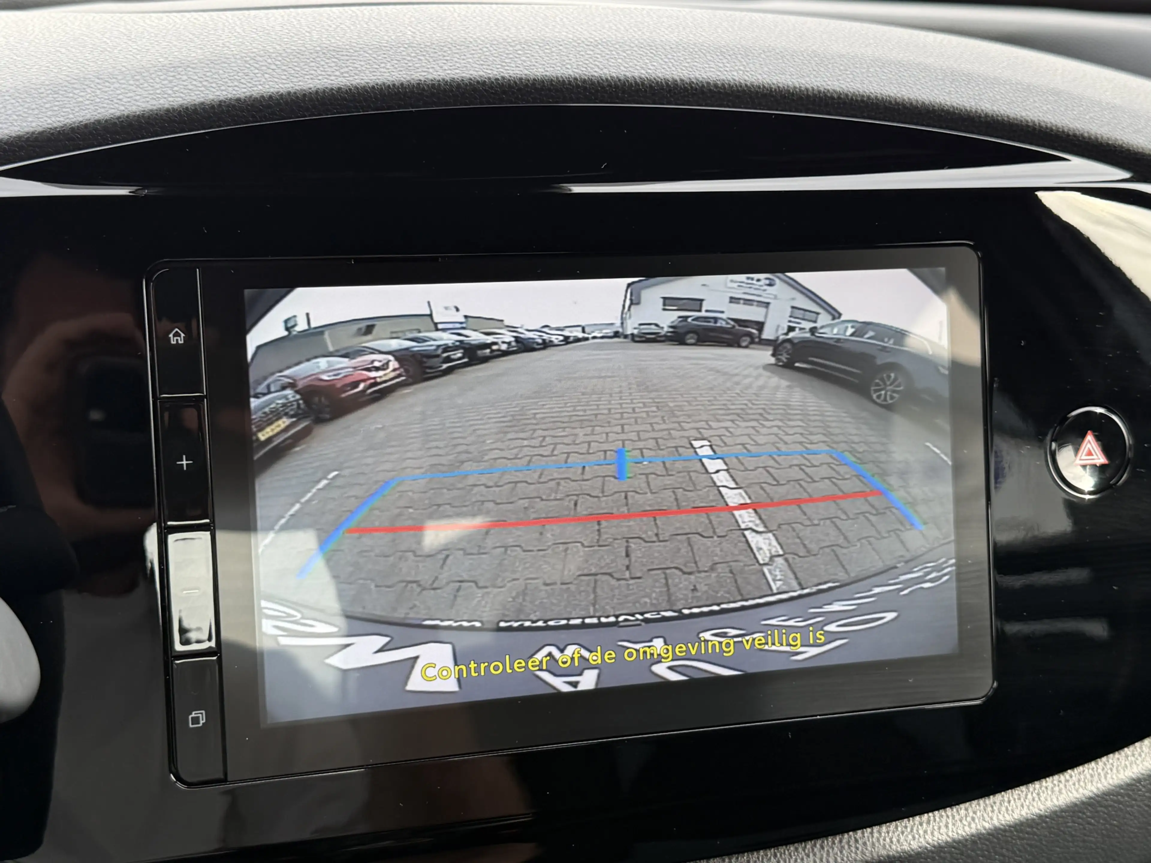 Toyota Aygo X Hybrid 115 pulse | CarPlay | ACC | Camera | LED | — photo 24
