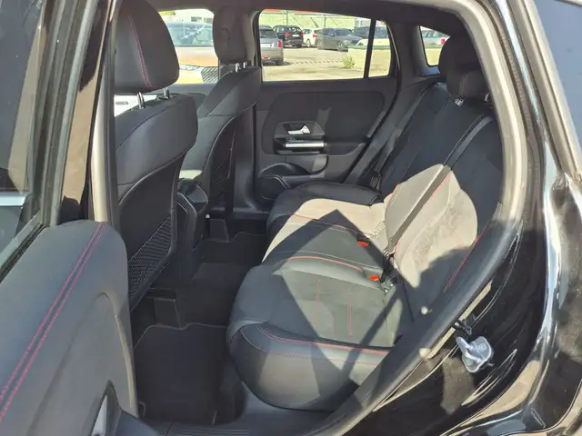 Mercedes-Benz Gla Class view 7