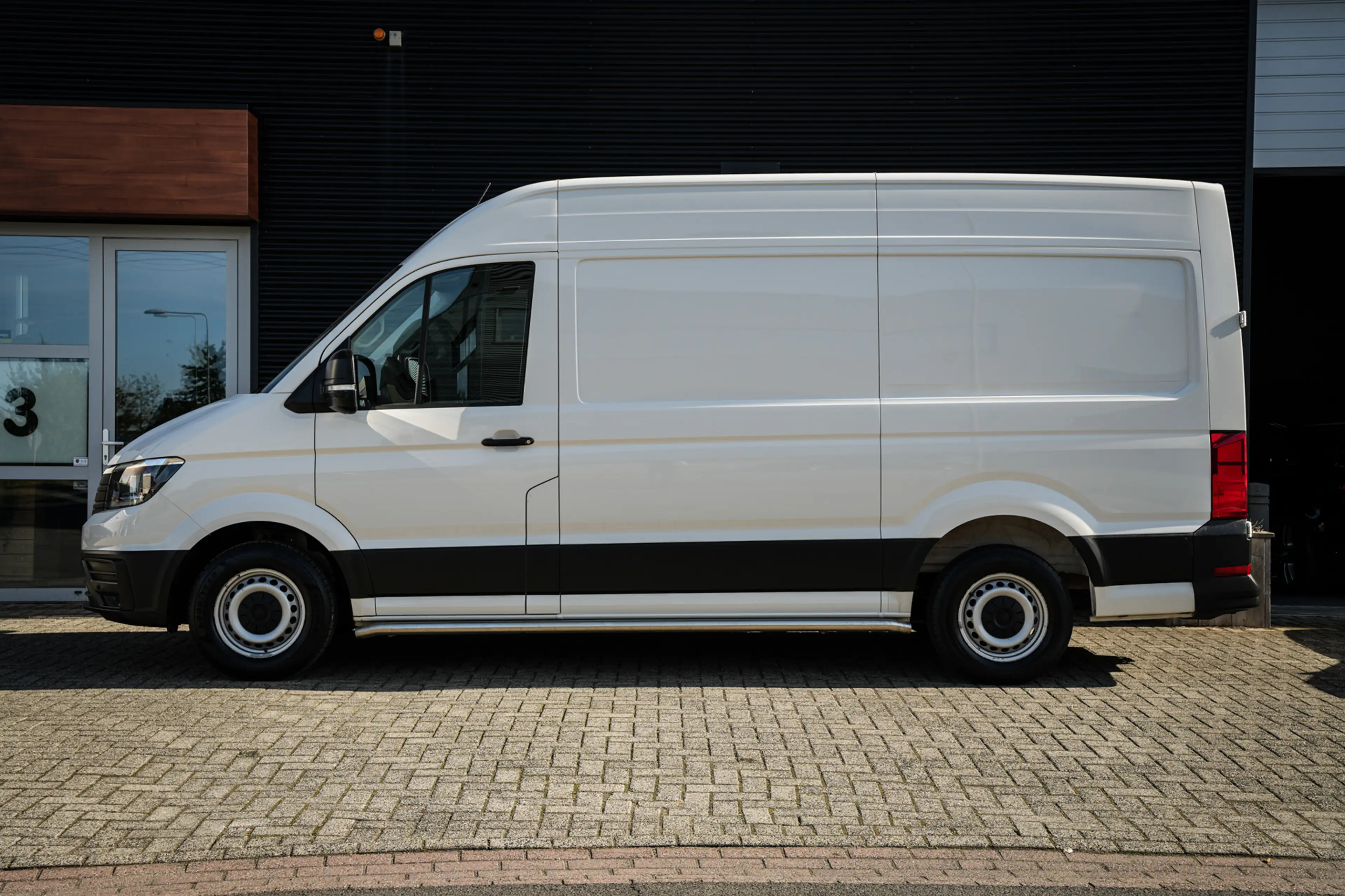 Volkswagen Crafter 35 2.0 TDI L3H3 Highline | Trekhaak | 3-zit | Airc — photo 14