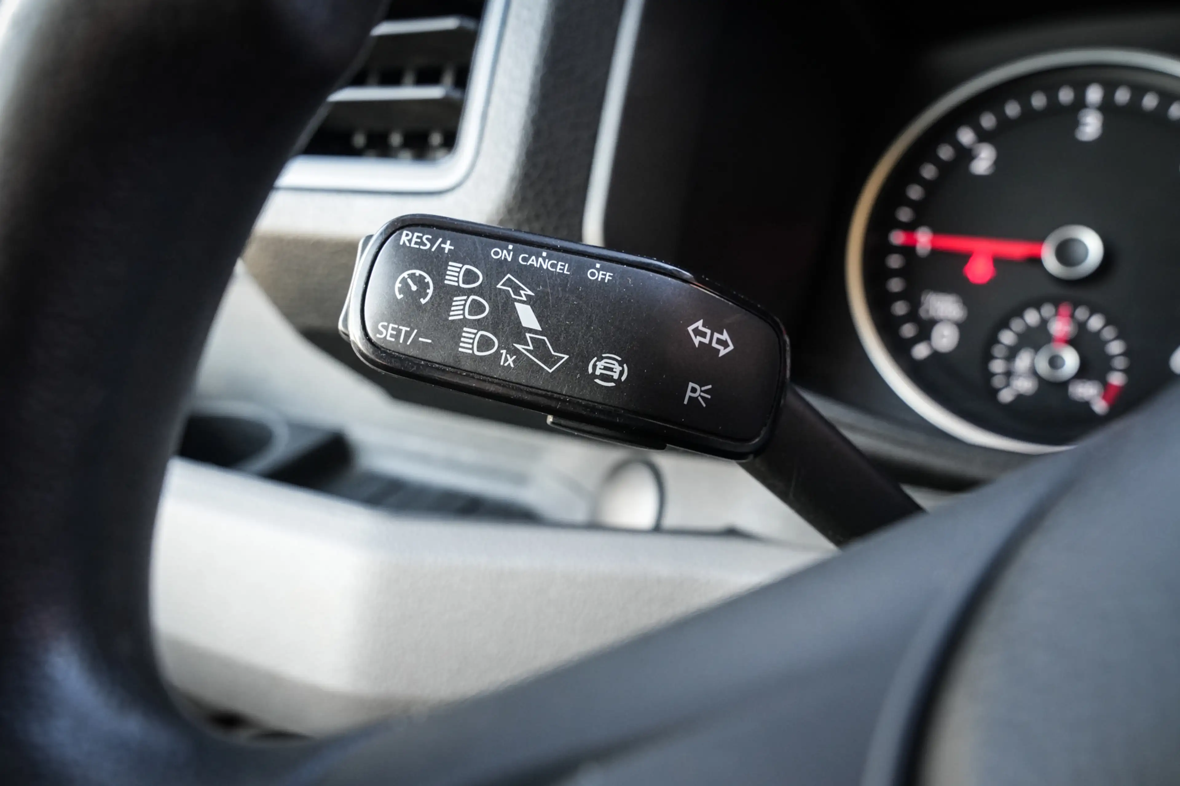 Volkswagen Crafter 35 2.0 TDI L3H3 Highline | Trekhaak | 3-zit | Airc — photo 18