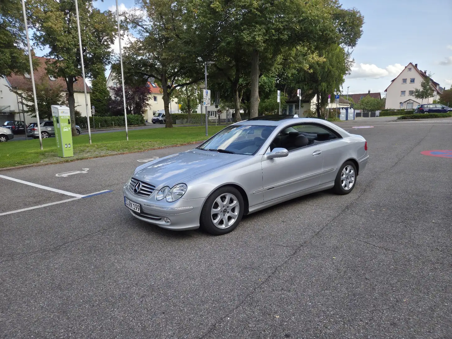 Mercedes-Benz CLK 200 CLK Coupe 200 Kompressor AutomatikElegance Silber - 1