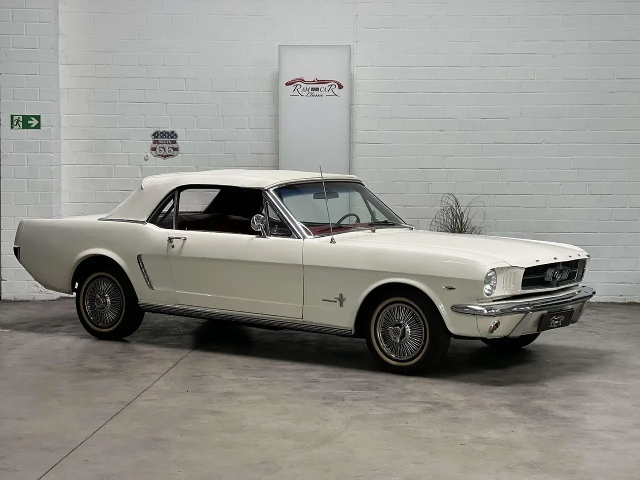 Ford Mustang Cabriolet 1965 V8 TÜV Inspektion NEU, foto 1