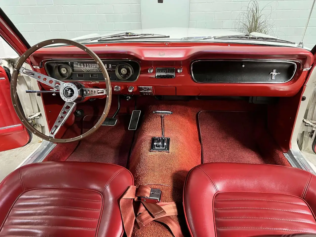 Ford Mustang Cabriolet 1965 V8 TÜV Inspektion NEU, foto 10