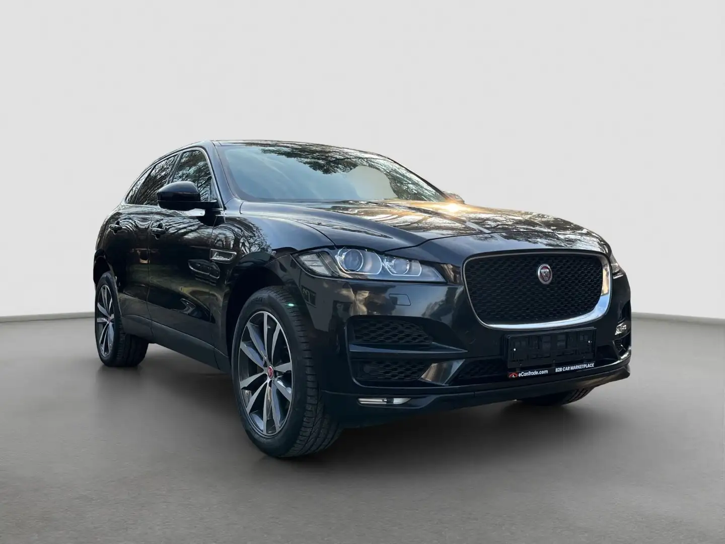 Jaguar F-Pace F-PACE AWD Leder/Pano/e-Sitze/Meridian/TOP!!!! Noir - 1