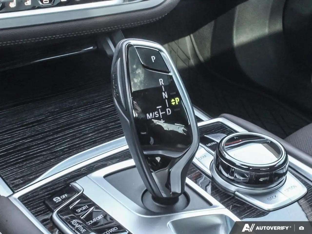 BMW 7 Series снимка BMW 7 Series