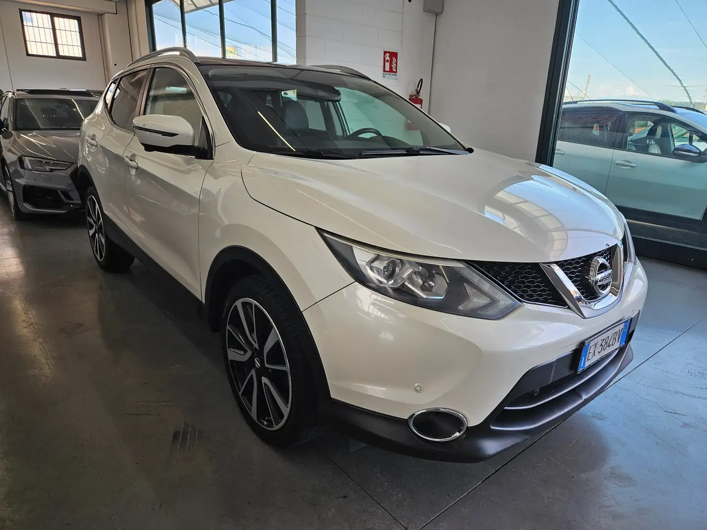 Nissan Qashqai Qashqai II 2014 1.6 dci Tekna 2wd 130cv xtronic Blanc - 1