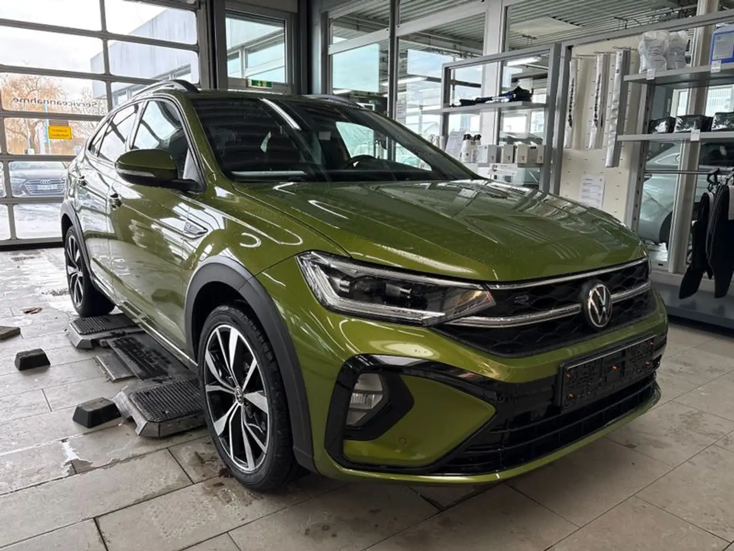 Volkswagen Taigo R-Line TSI DSG Matrix/CarPlay/Virt/ACC/LED Grün - 2