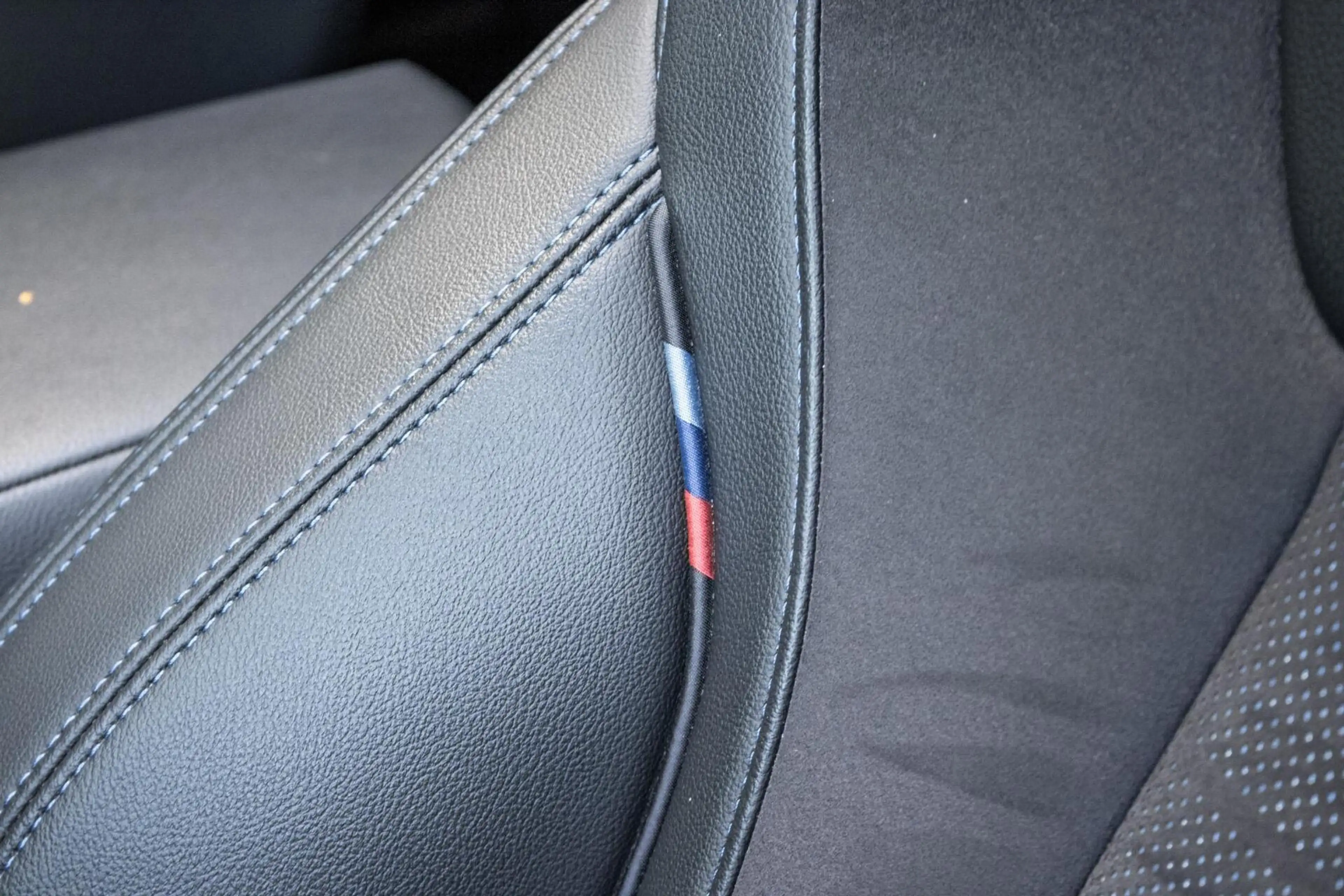 BMW 318 3-serie 318i M-Sport 4-Cil | PANO | CARBON | DRAVI — photo 28