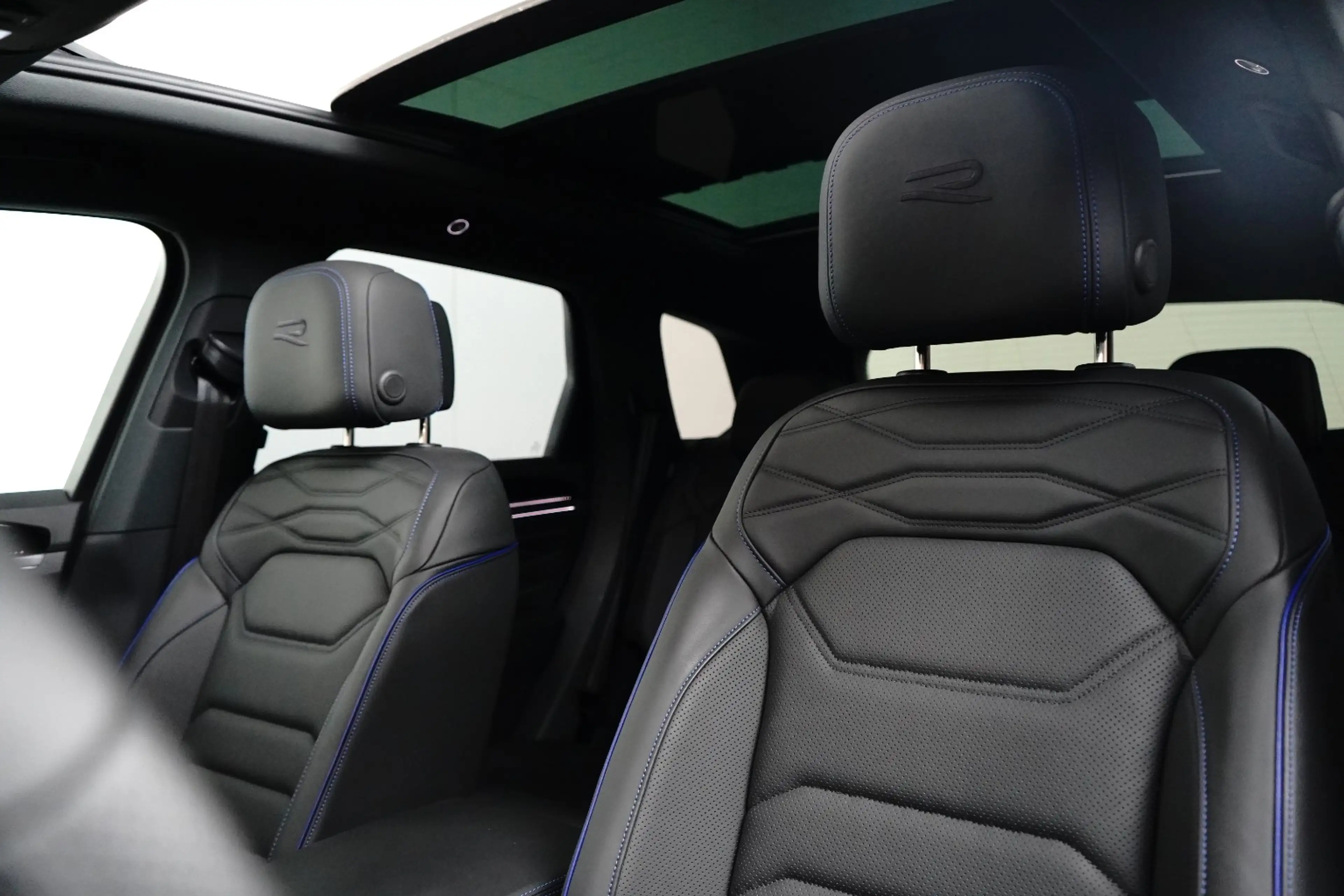 Volkswagen Touareg 3.0 TSi eHybrid 4MOTION R Edition l Panoramadak l — photo 15