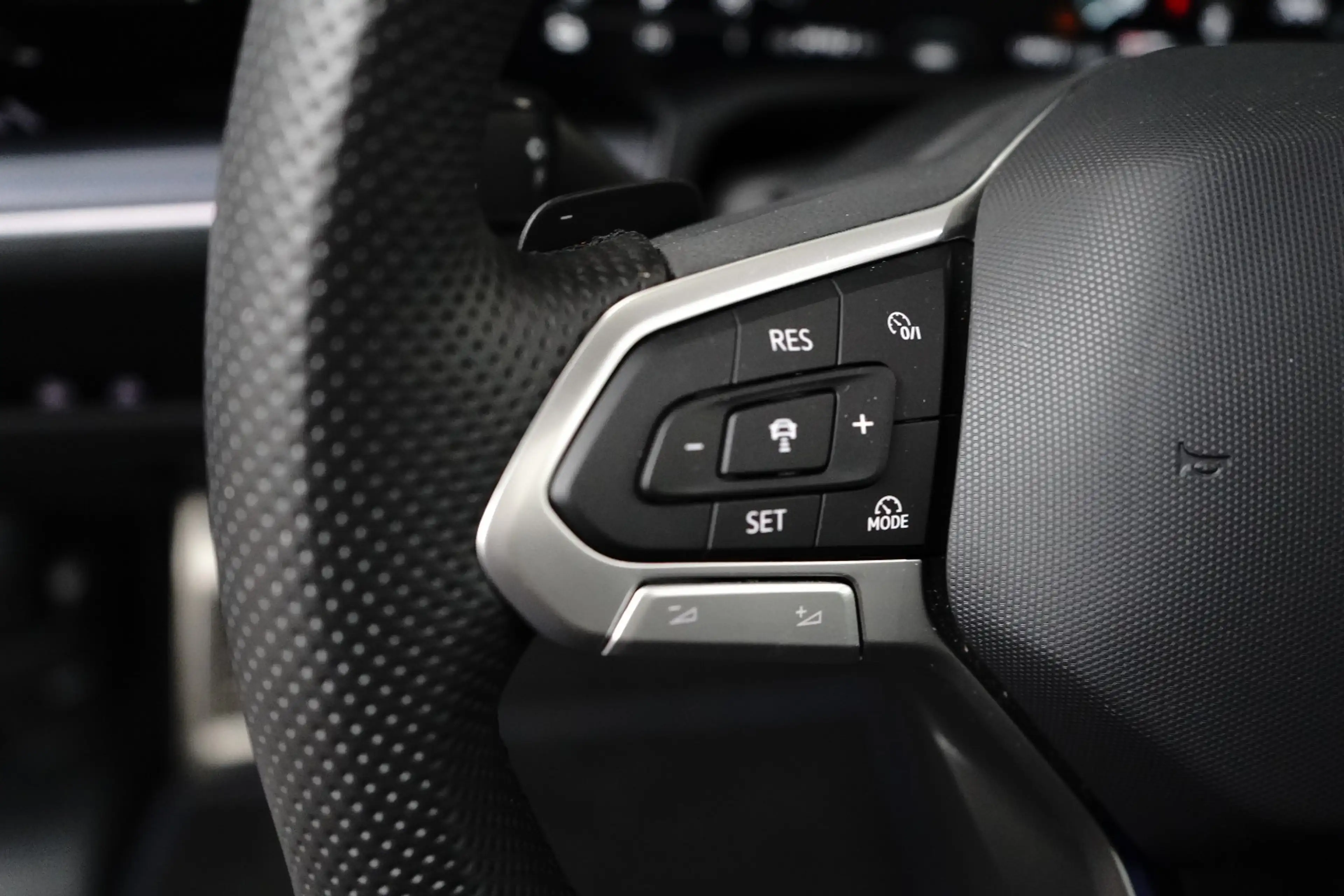 Volkswagen Touareg 3.0 TSi eHybrid 4MOTION R Edition l Panoramadak l — photo 8