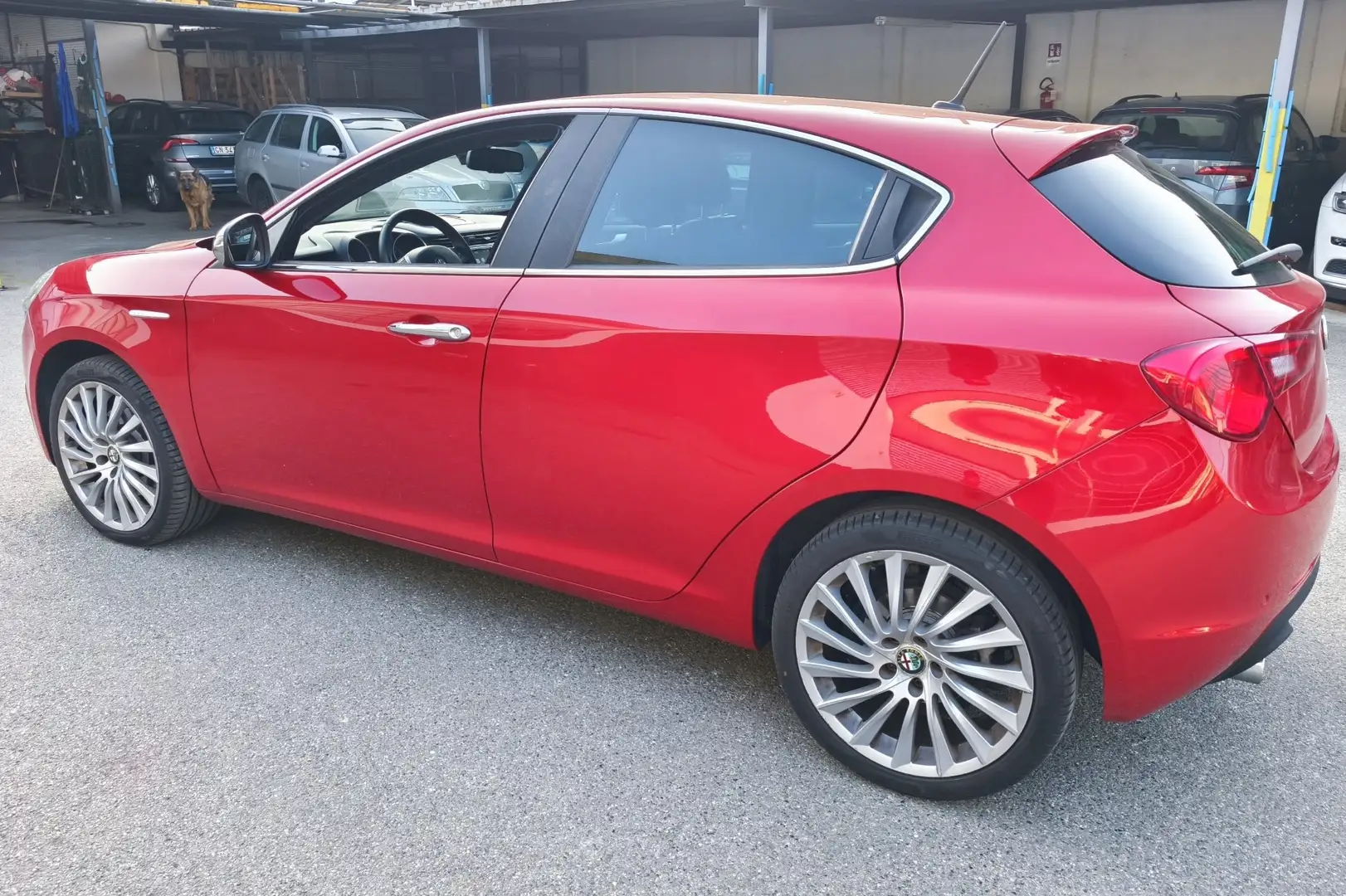 Alfa Romeo Giulietta 2.0 jtdm Exclusive 175cv tct E6 Rojo - 2