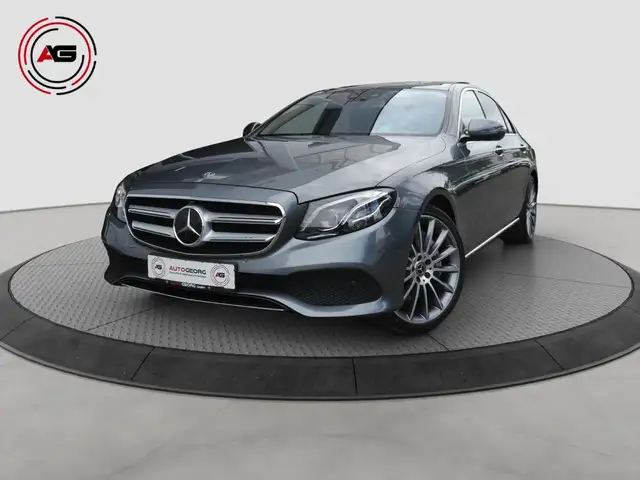 Mercedes-Benz E 400 4M DISTRO+ PANO 360° MULTIBEAM STANDH HUD