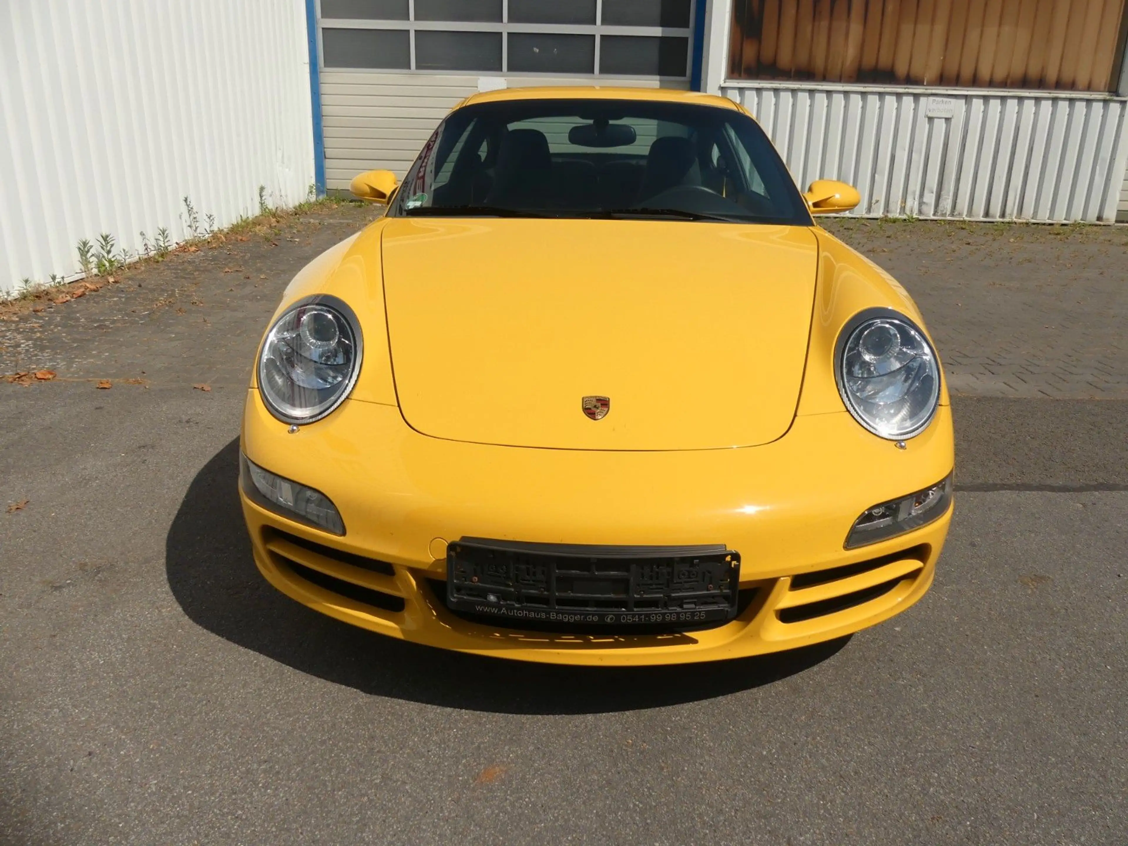 Porsche 911 Carrera S Coupe * Speedgelb* PCCB* AUTOMATIK — photo 3