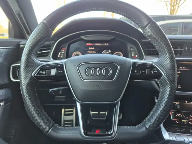 Audi A6 view 17