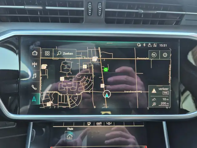 Audi A6 view 21