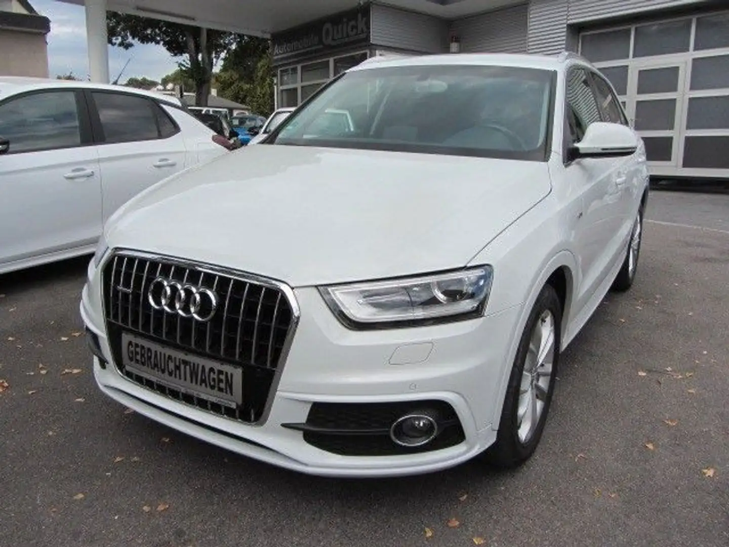 Audi Q3 2.0 TDI quattro  S-Line Xenon Navig Sitzh PDC Weiß - 2