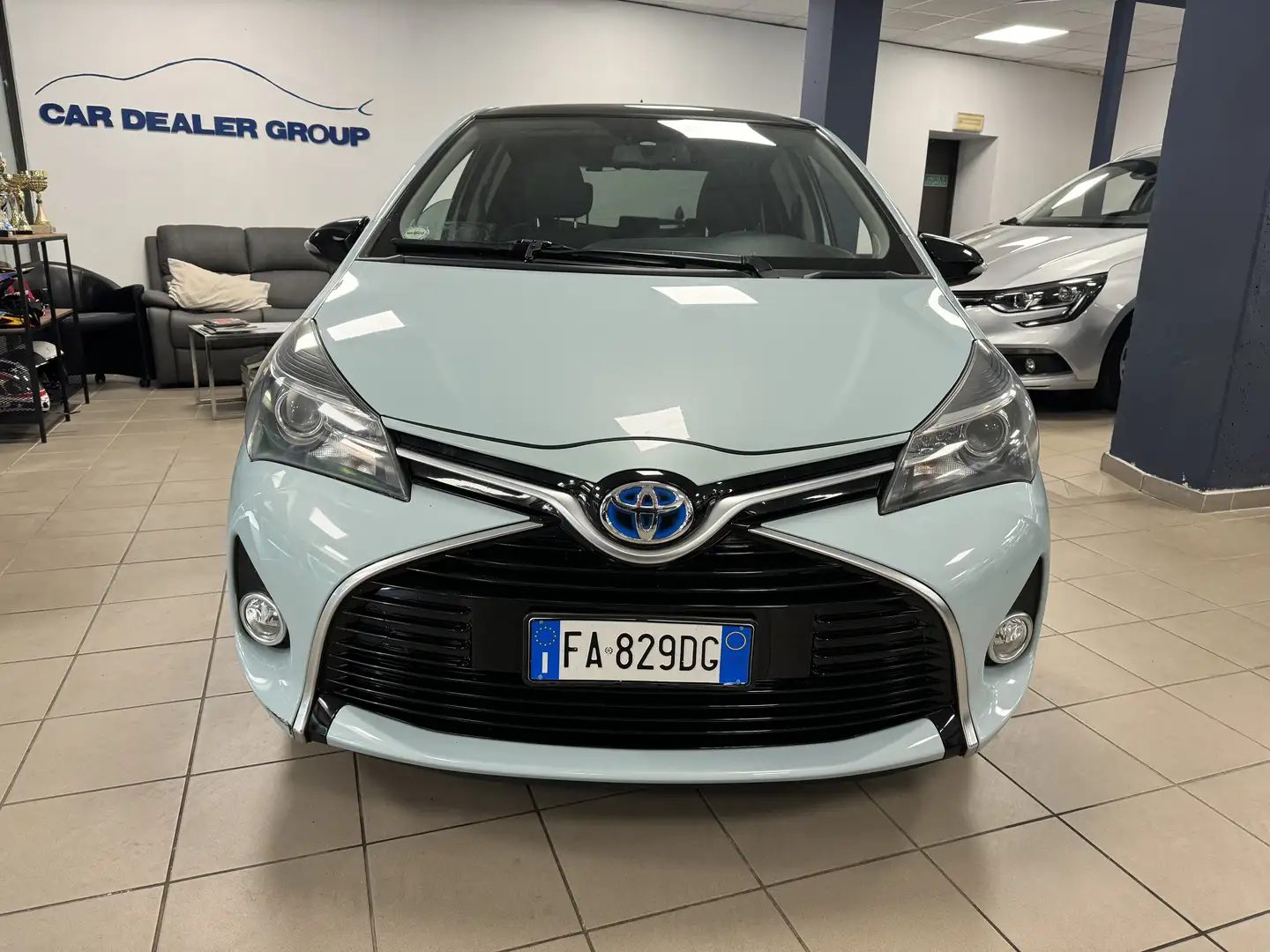 Toyota Yaris Yaris III 2015 5p 1.5h Style GLAMOUR Blu/Azzurro - 2