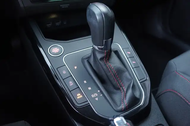 Seat Arona view 5
